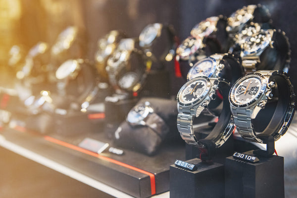 How to choose a luxury watch