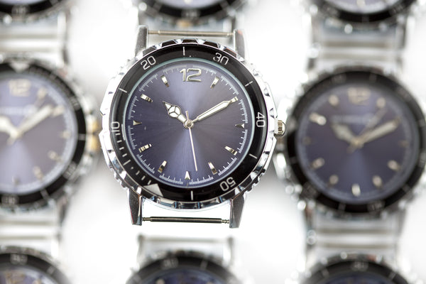 What are the main characteristics of a wrist watch?